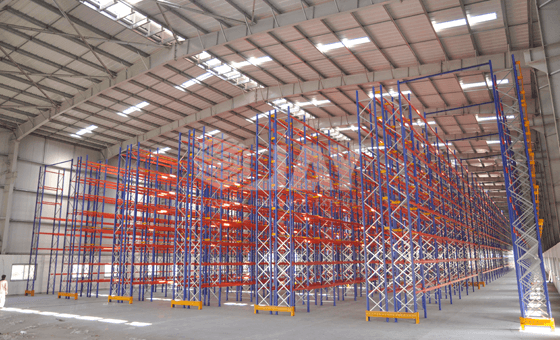 Selective pallet racking