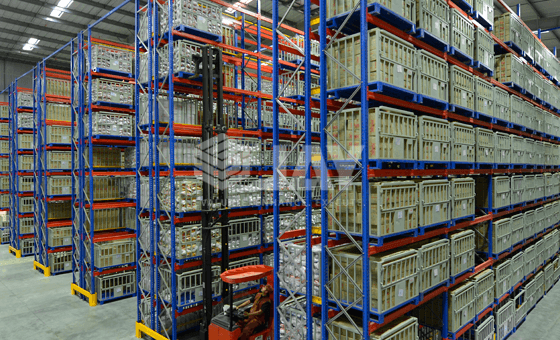 Selective pallet racking